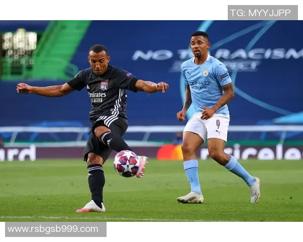 欧冠激战：里昂3-0曼城点球大战引发争议判罚全场沸腾