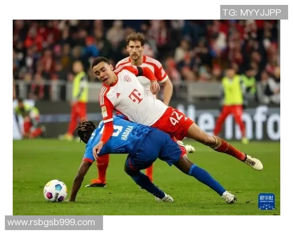 德甲精彩对决拜仁逆转莱比锡全场沸腾瞬间回顾与分析