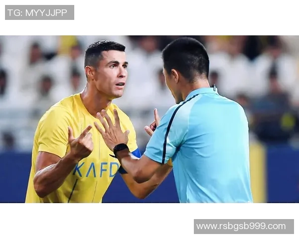 国王杯激战利物浦大胜尤文图斯争议判罚引发全场热议